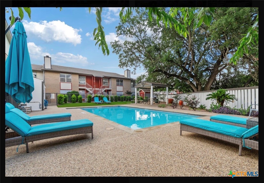 205 Craddock Ave, San Marcos, TX 78666 — photo 1