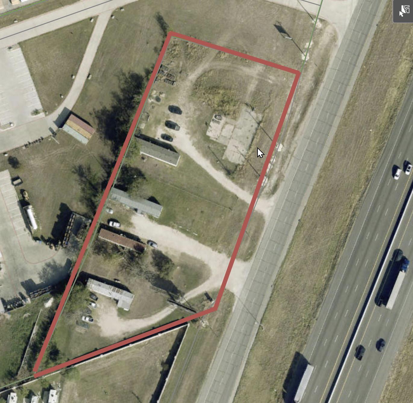 13615 N Interstate 35 Hwy, Jarrell, TX 76537 — photo 1