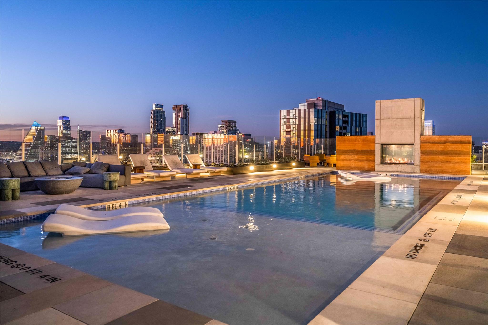 48  East Ave  #3005, Austin, TX 78701 — photo 1