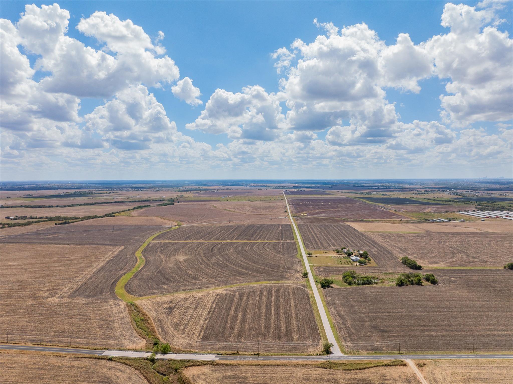 000 Wells Ln, Manor, TX 78653 — photo 1