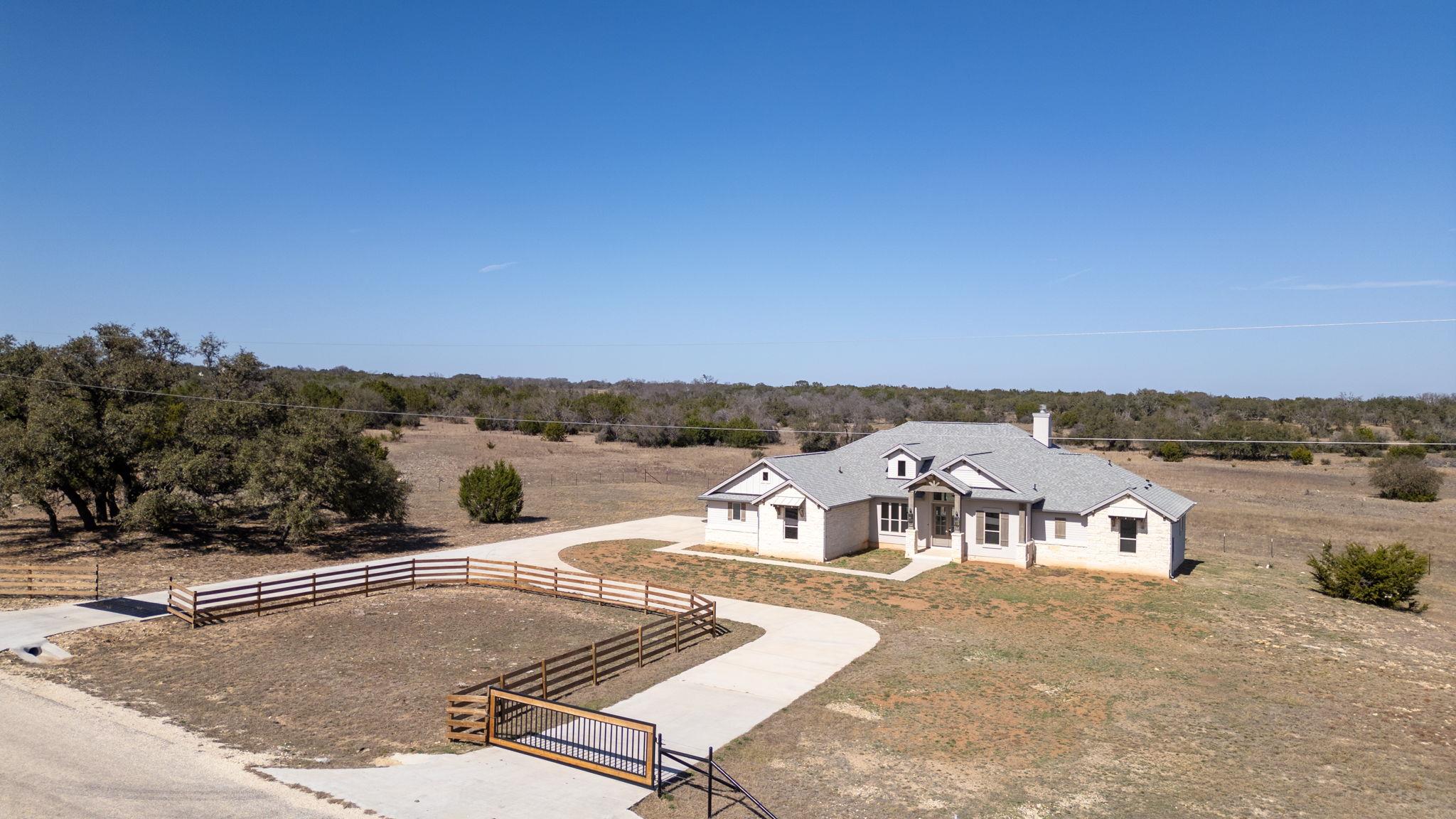 103  Buck Rabbit Rd, Briggs, TX 78608 — photo 1