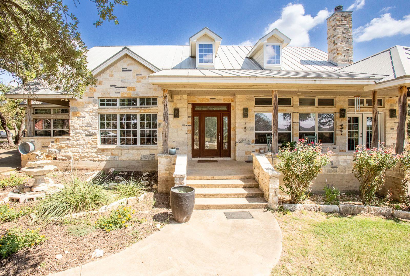 2010 County Road 233 None, Florence, TX 76527 — photo 1