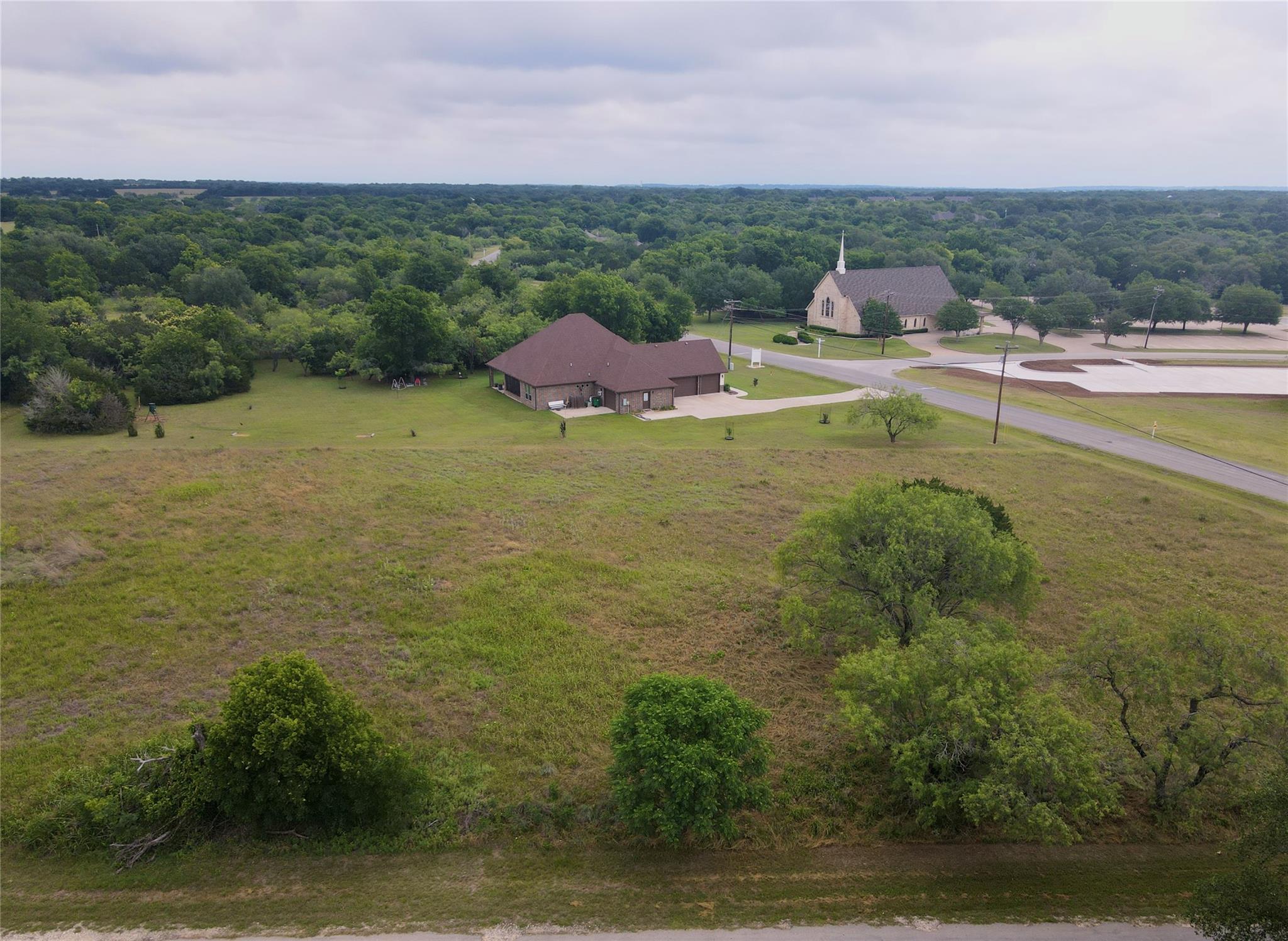 1603 Brookside Dr, Whitney, TX 76692 — photo 1