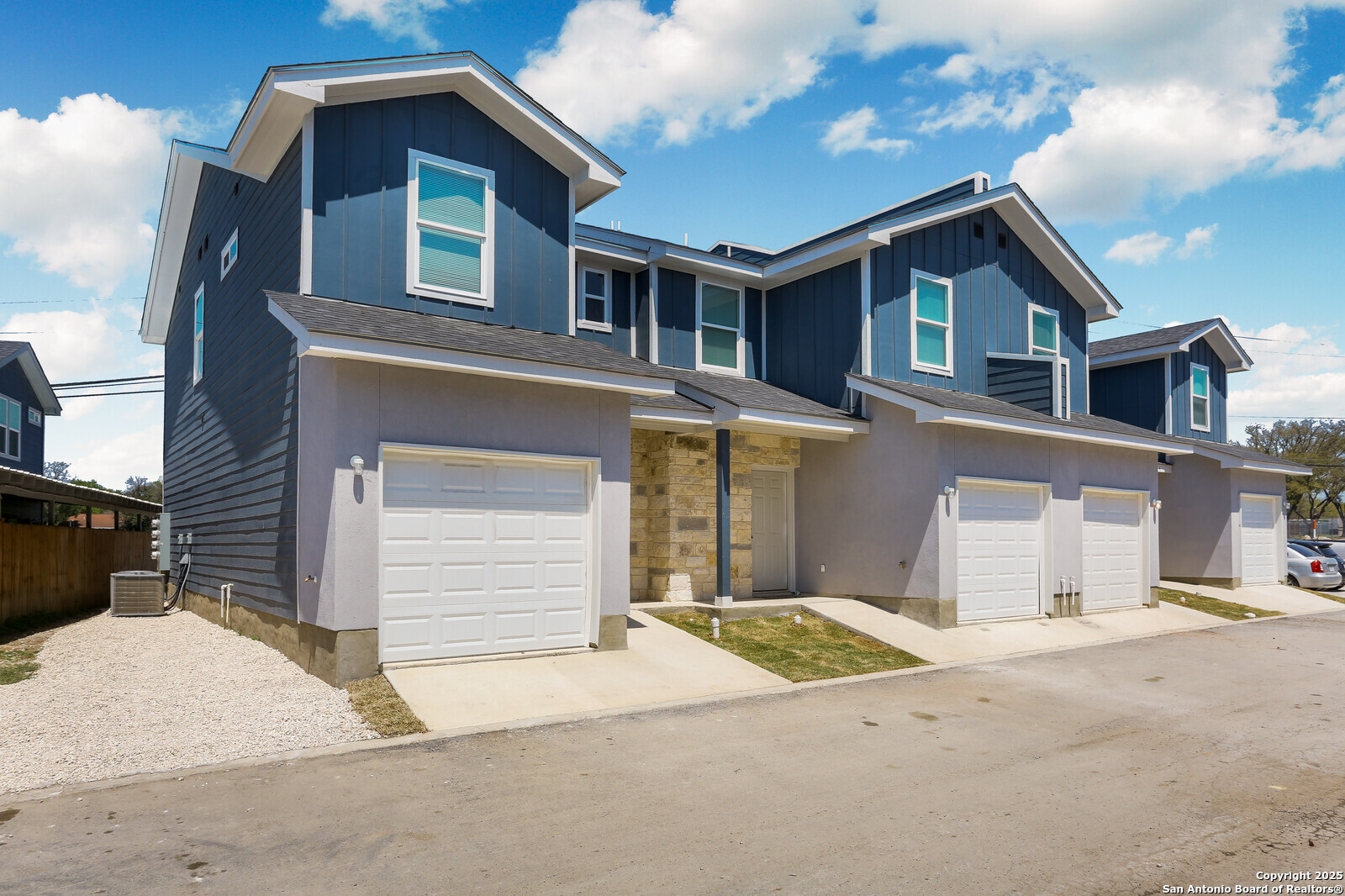 6922 Crestway Rd, San Antonio, TX 78239 — photo 1