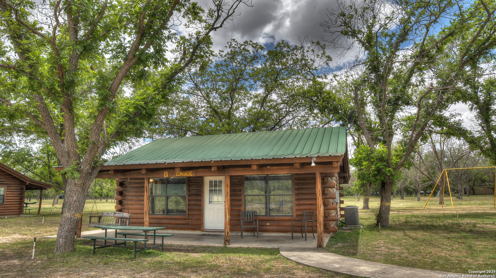 90 Johnny Seibert Ln, Leakey, TX 78873 — photo 1