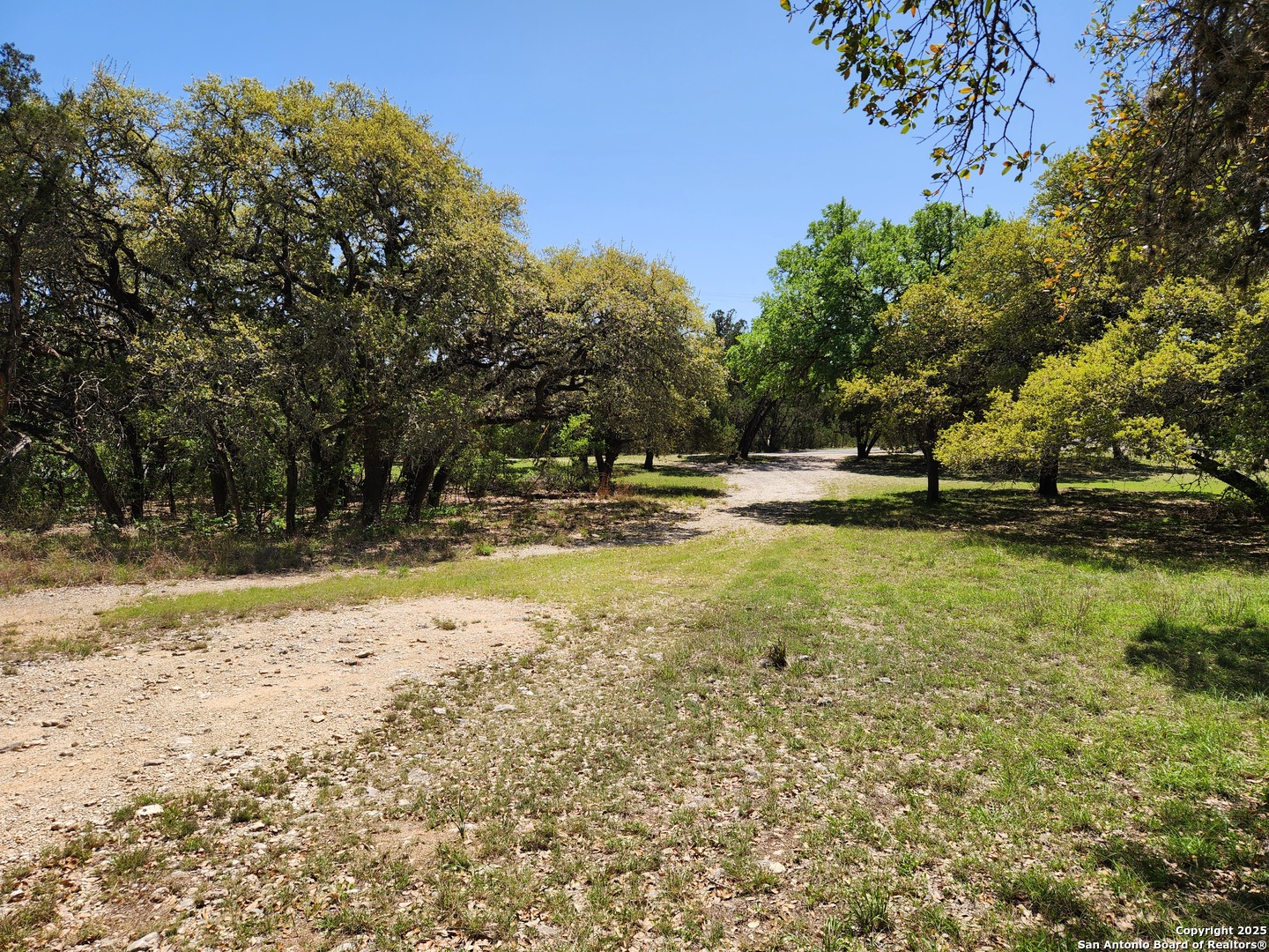 19225 scenic loop, Helotes, TX 78023 — photo 1