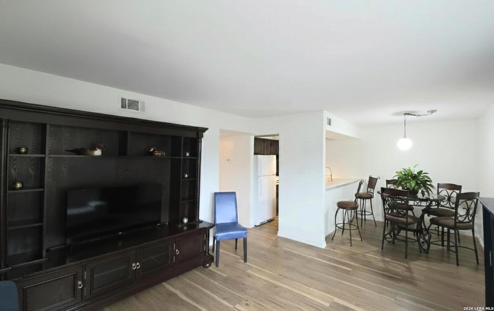 8702 Village Dr, San Antonio, TX 78217 — photo 1