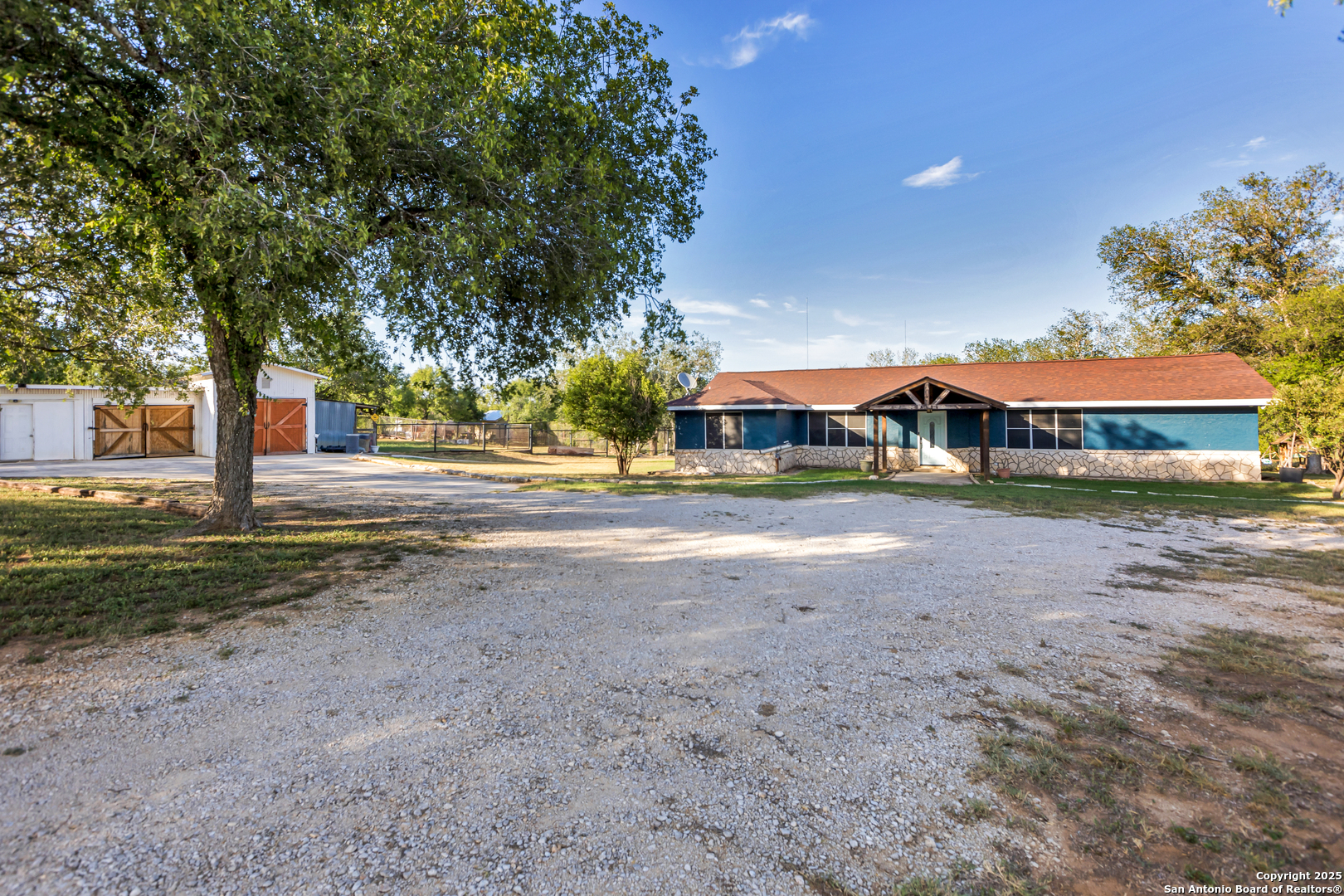 14686 Stuart Rd, San Antonio, TX 78223 — photo 1