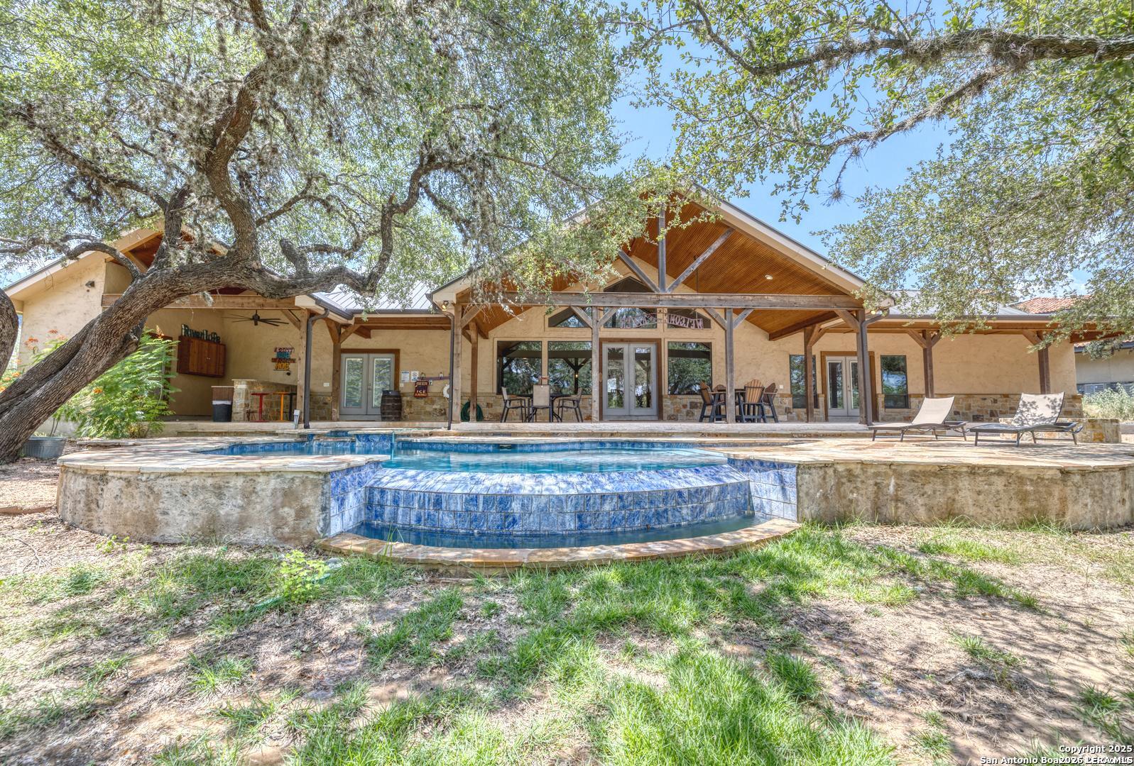 216 skipping stone, ConCan, TX 78838 — photo 1