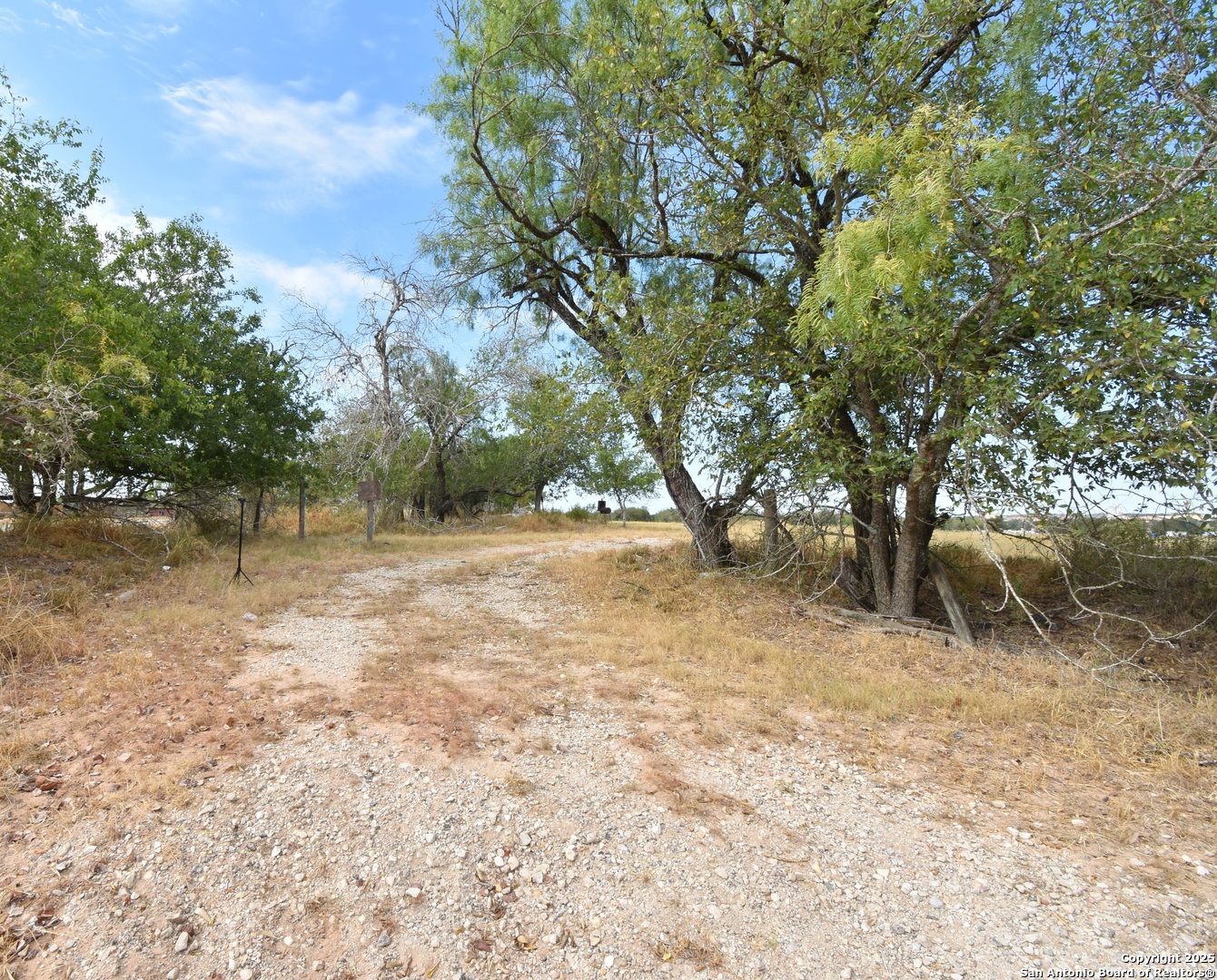 4.27 ACRES Mathis Ln, San Antonio, TX 78264 — photo 1
