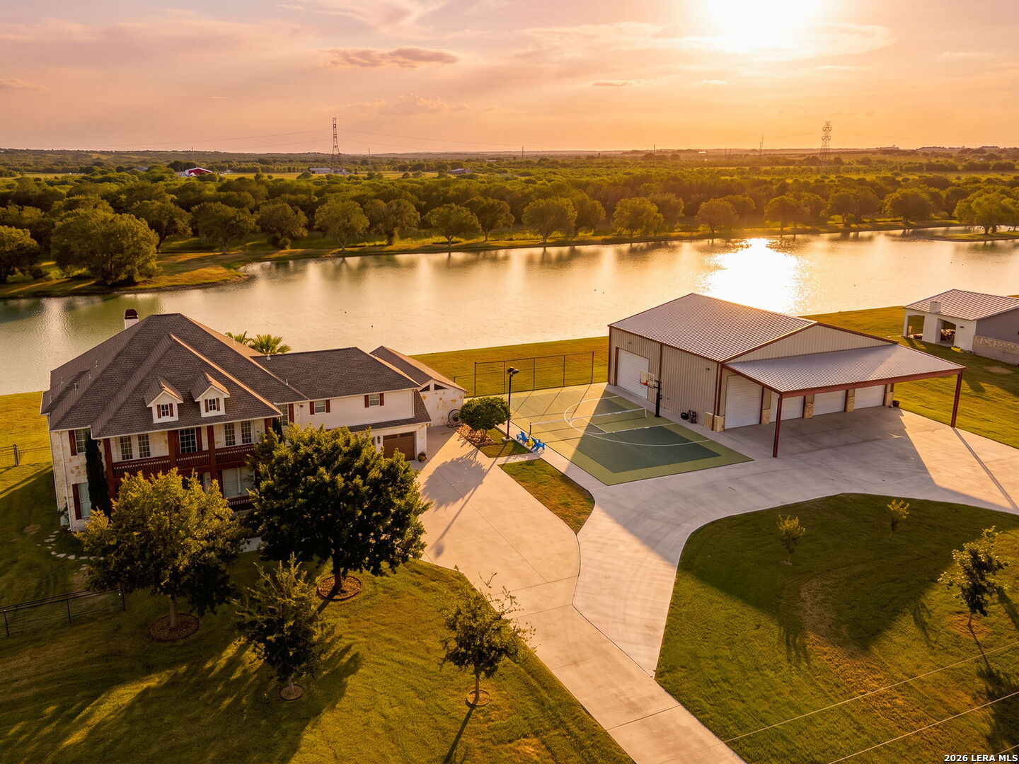 311 Ski Plex, Seguin, TX 78155 — photo 1