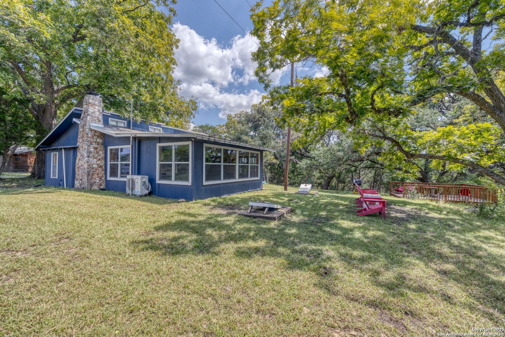394 Squirrel Bend, Reagan Wells, TX 78801 — photo 1