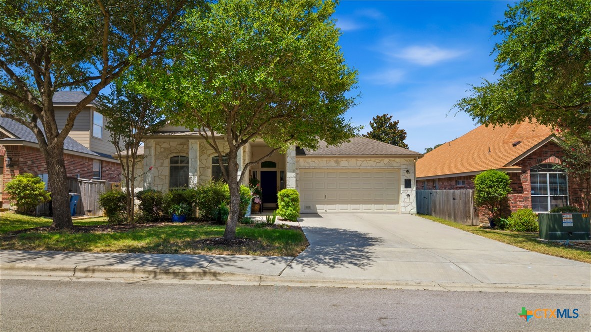 767 San Luis, New Braunfels, TX 78132 — photo 1