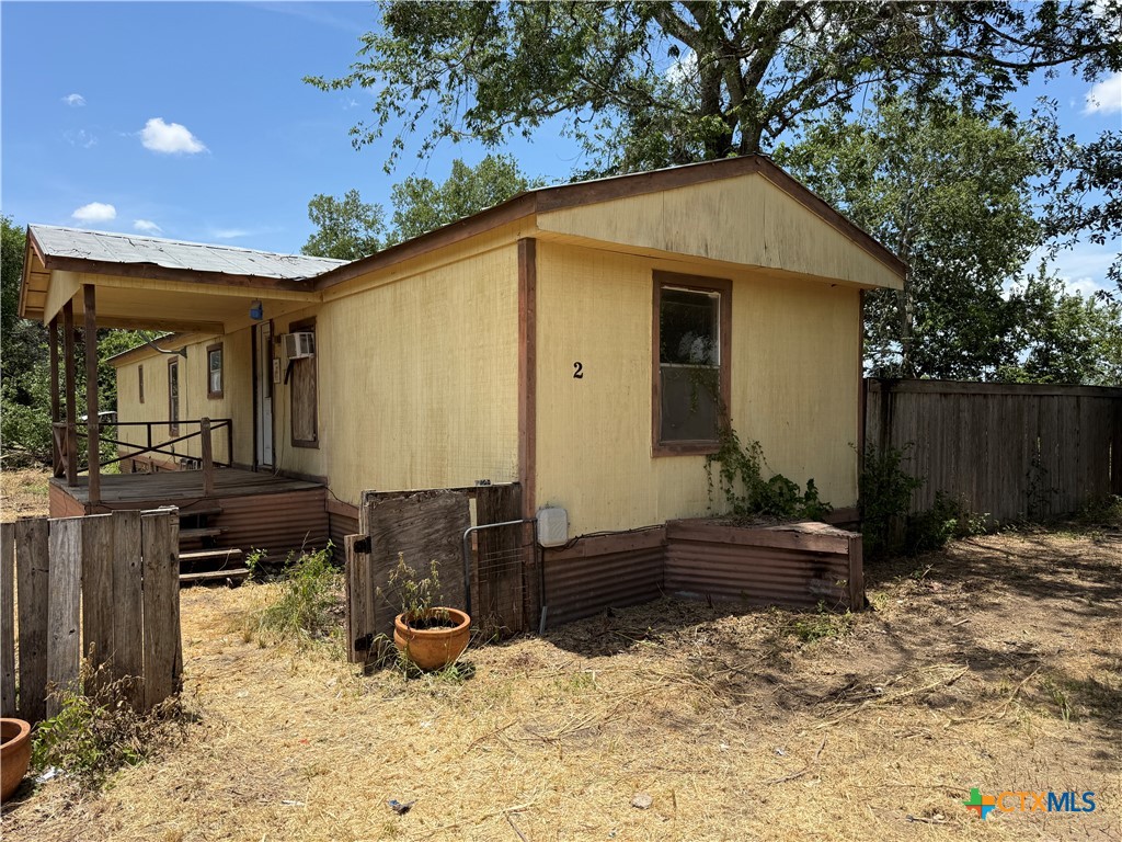 2 Skylark Drive, Martindale, TX 78655 — photo 1