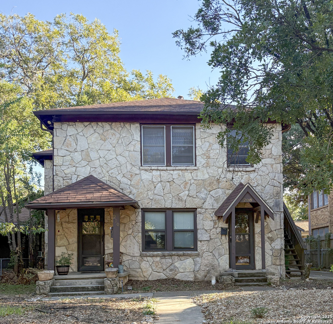 210 E Lullwood Ave, San Antonio, TX 78212 — photo 1