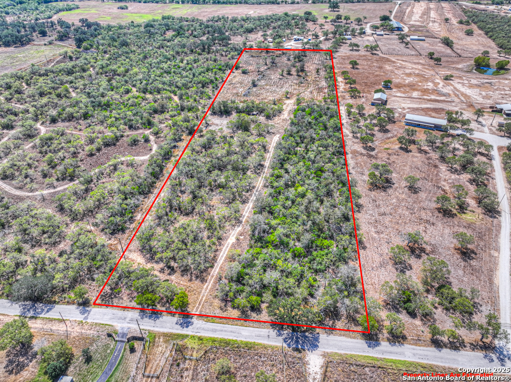 445 Single Oak Rd, Seguin, TX 78155 — photo 1