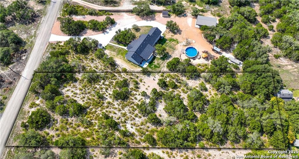 8009 Kenilworth, Spring Branch, TX 78070 — photo 1