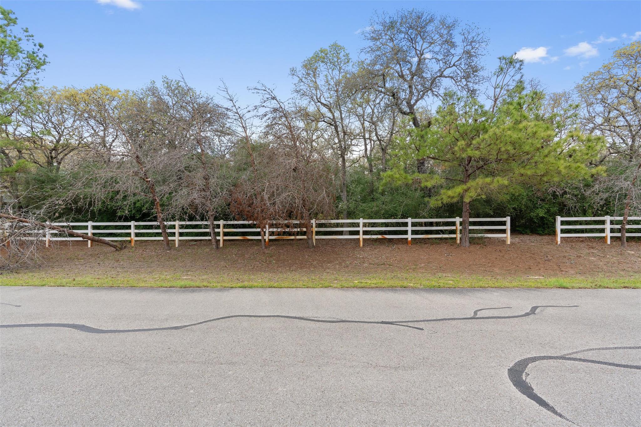 124  Kingwood Dr