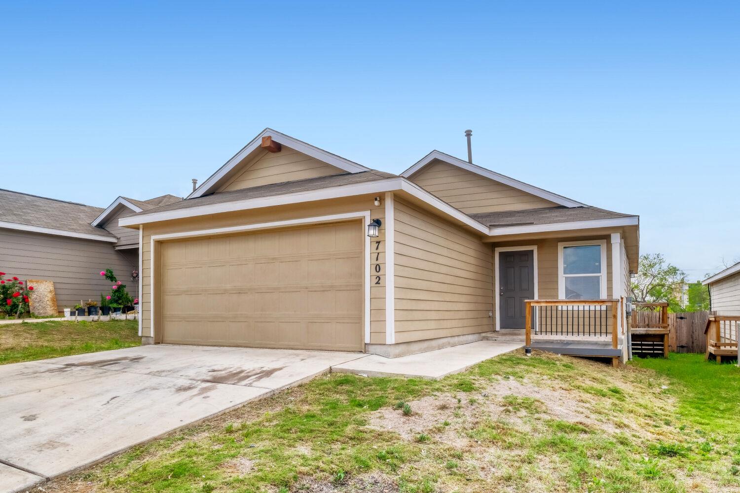 7102  Satellite Way, San Antonio, TX 78252 — photo 1