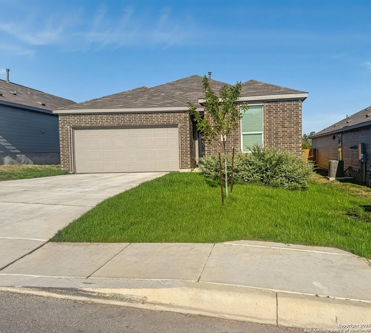 5708 Basil Chase, St Hedwig, TX 78152 — photo 1