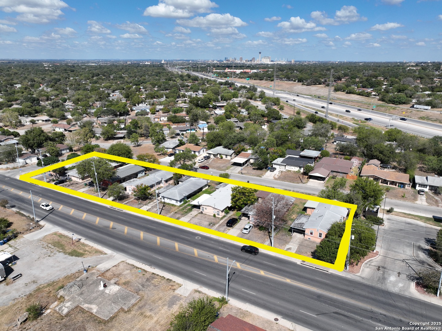 2123 E Southcross Blvd, San Antonio, TX 78223 — photo 1