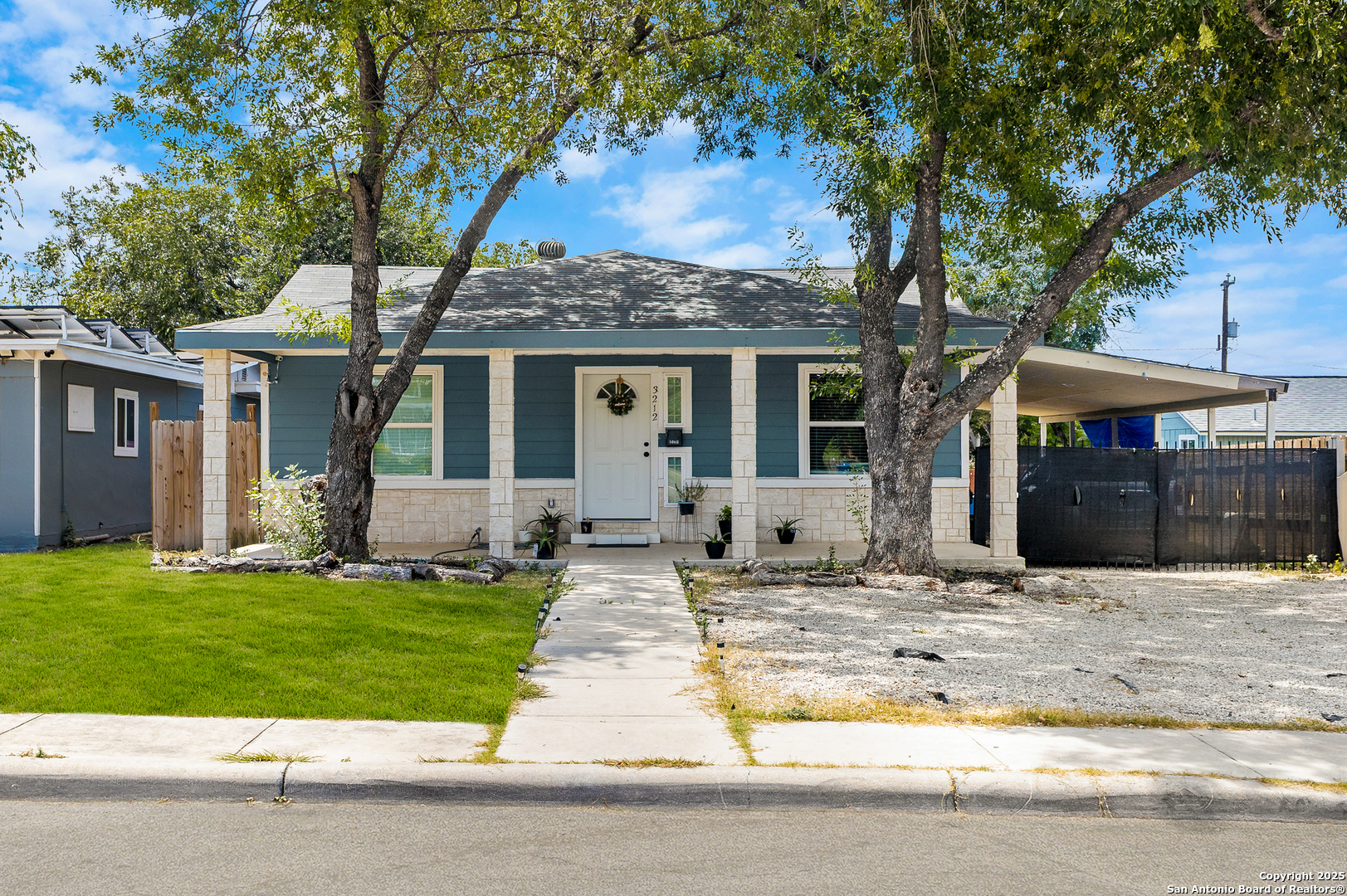3212 Perez, San Antonio, TX 78207 — photo 1
