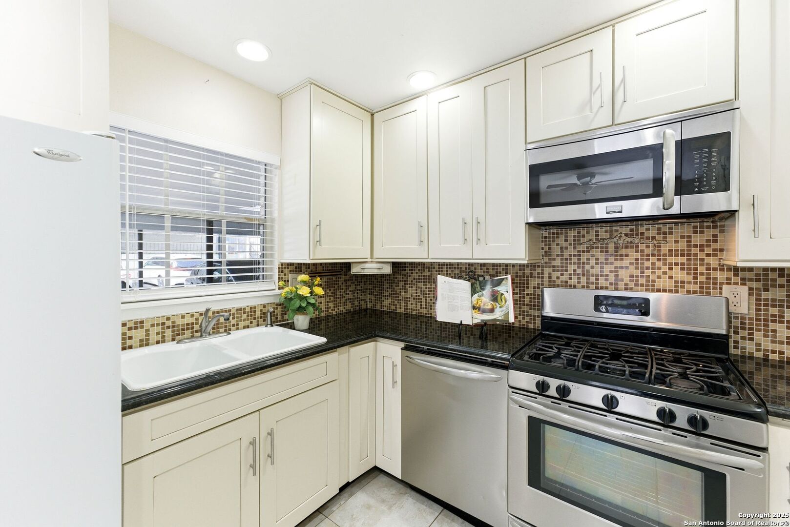 8038 Broadway St, San Antonio, TX 78209 — photo 1