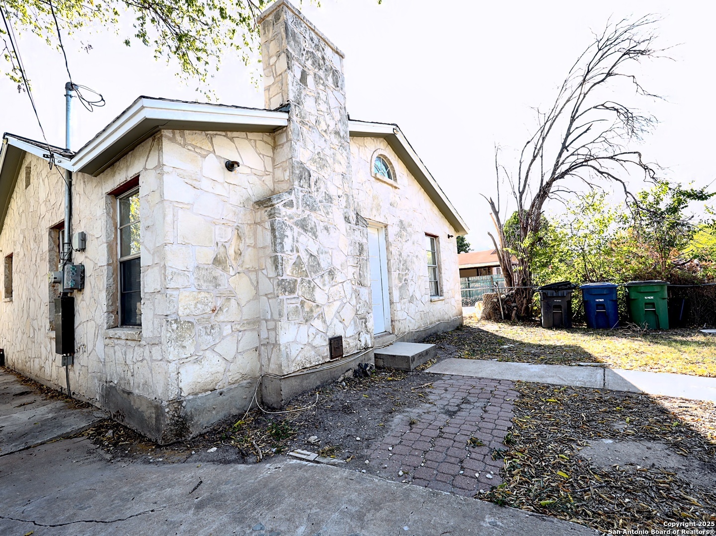 1330 Fenfield, San Antonio, TX 78211 — photo 1