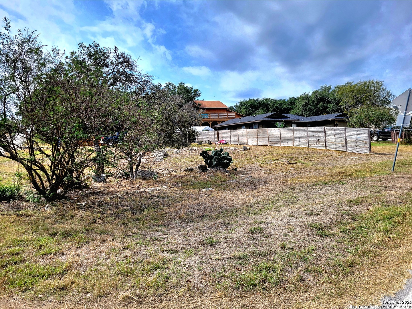 2566 Glenn Dr, Canyon Lake, TX 78133 — photo 1