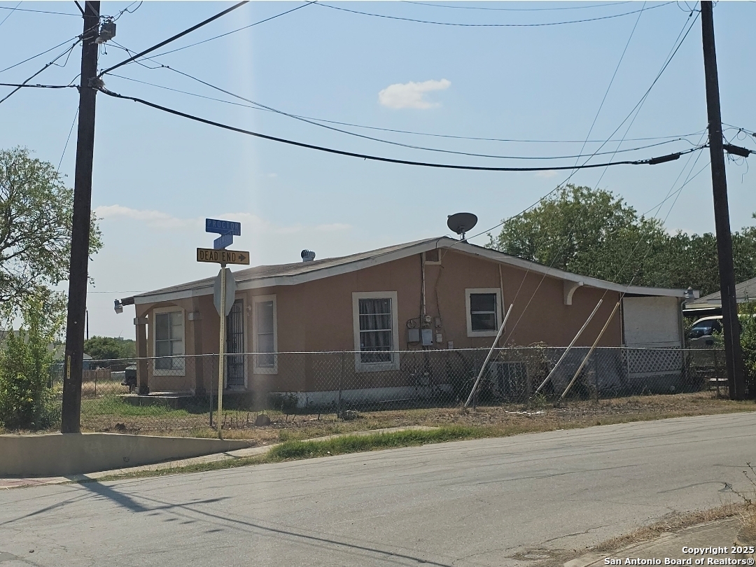 802 Proctor, San Antonio, TX 78221 — photo 1