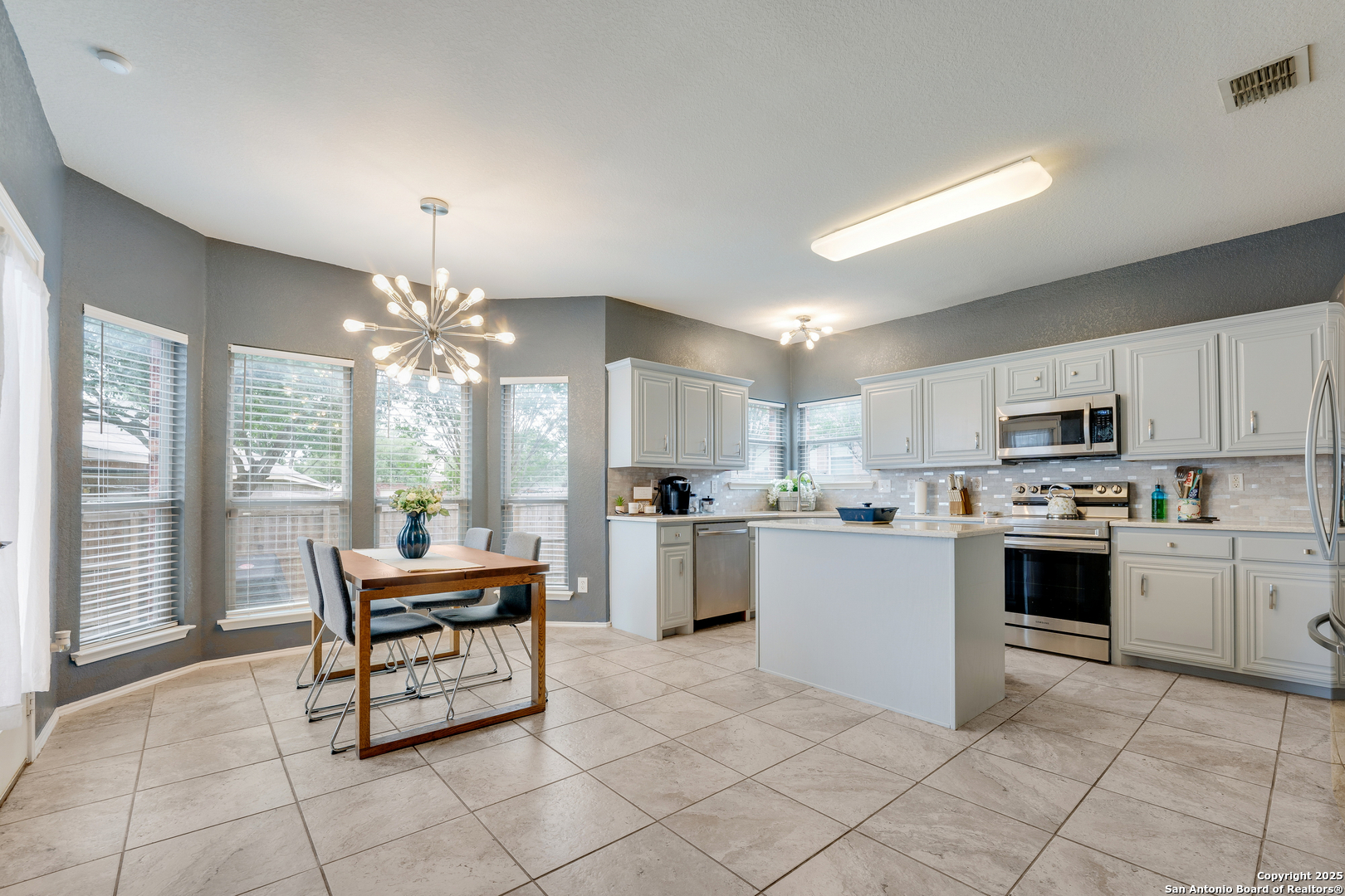 6006 Lakefront St, San Antonio, TX 78222 — photo 1