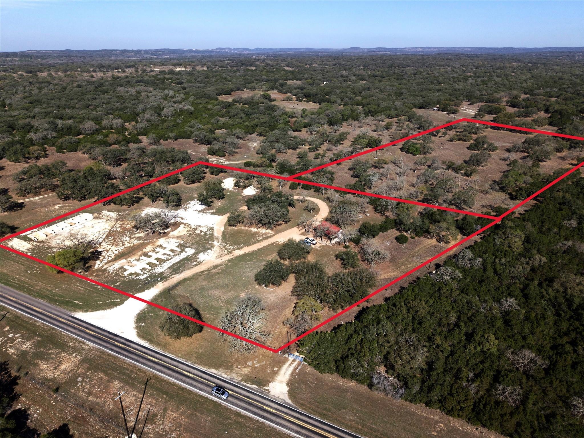 944  Fm 3351 None, Boerne, TX 78006 — photo 1
