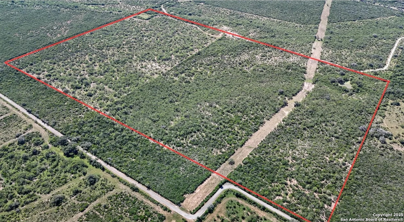 000 County Line Rd # 120, Beeville, TX 78102 — photo 1
