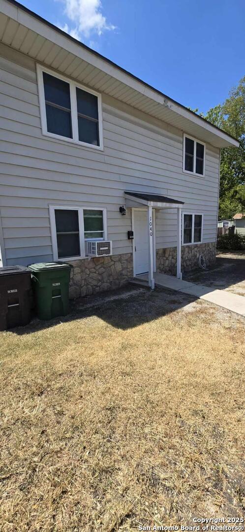 1040 Clower, San Antonio, TX 78201 — photo 1