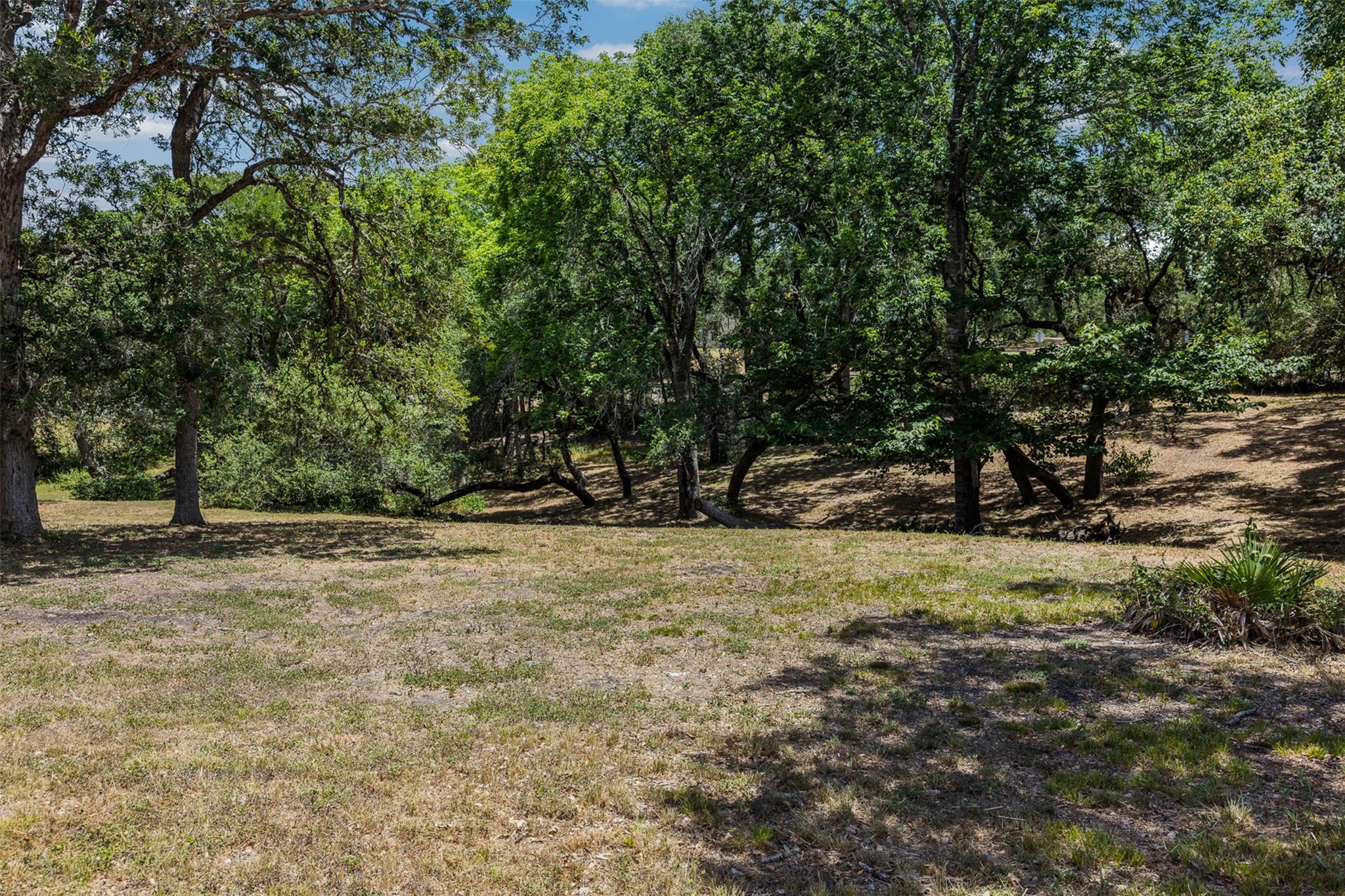 110  Kathleen Ave, La Grange, TX 78945 — photo 1