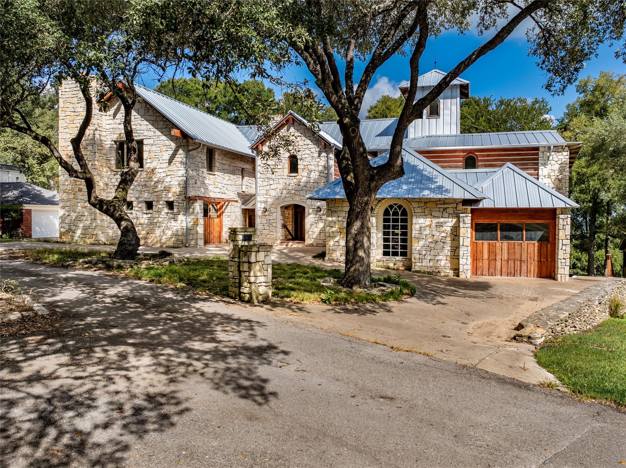 206  Rolling Hill Dr, La Grange, TX 78945 — photo 1