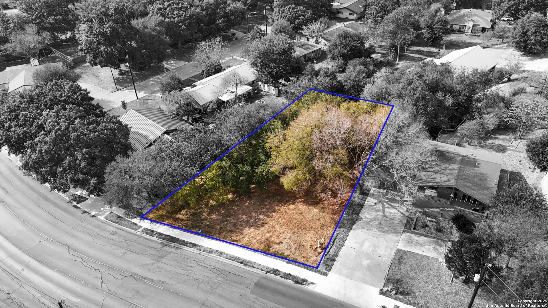 0 TBD E Common St, New Braunfels, TX 78130 — photo 1