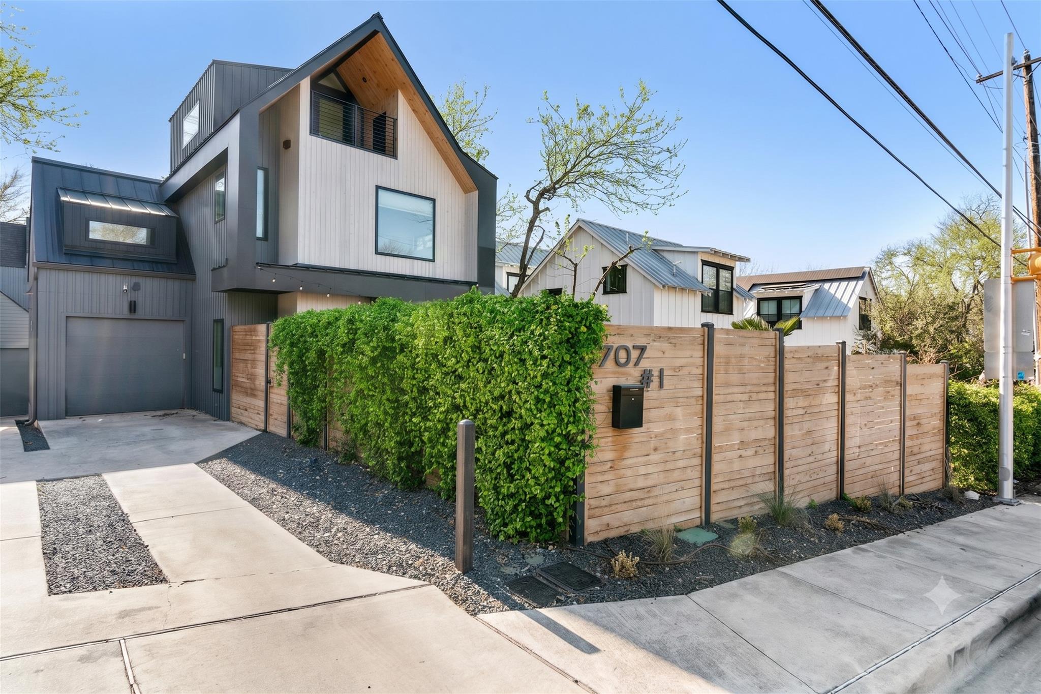707 E Live Oak St  #A, Austin, TX 78704 — photo 1