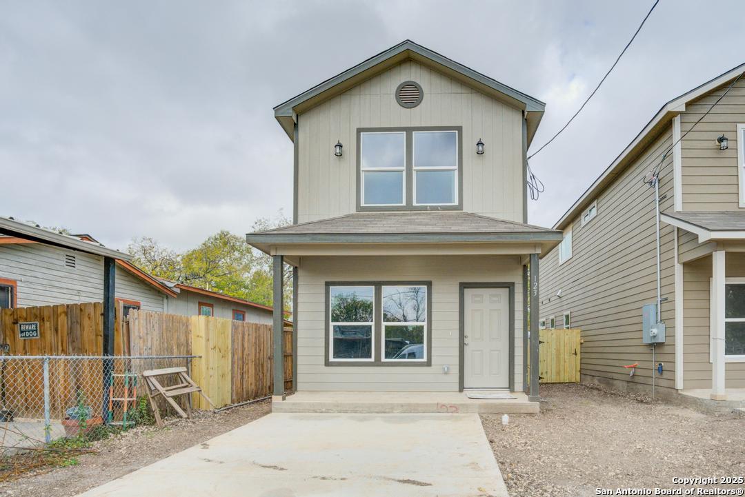 123 Lawton, San Antonio, TX 78237 — photo 1