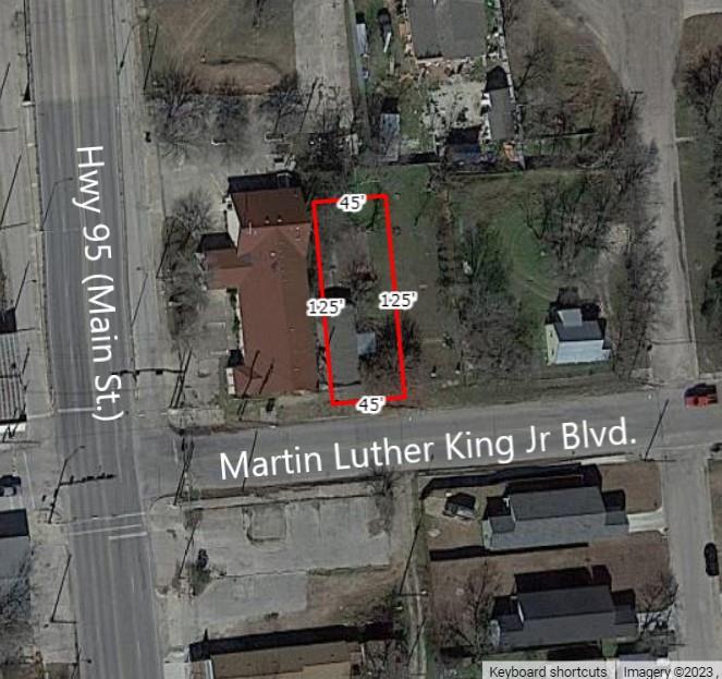 111 E Martin Luther King Jr Blvd, Taylor, TX 76574 — photo 1