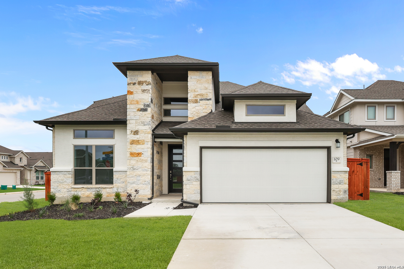 109 Mallorys Way, Castroville, TX 78009 — photo 1