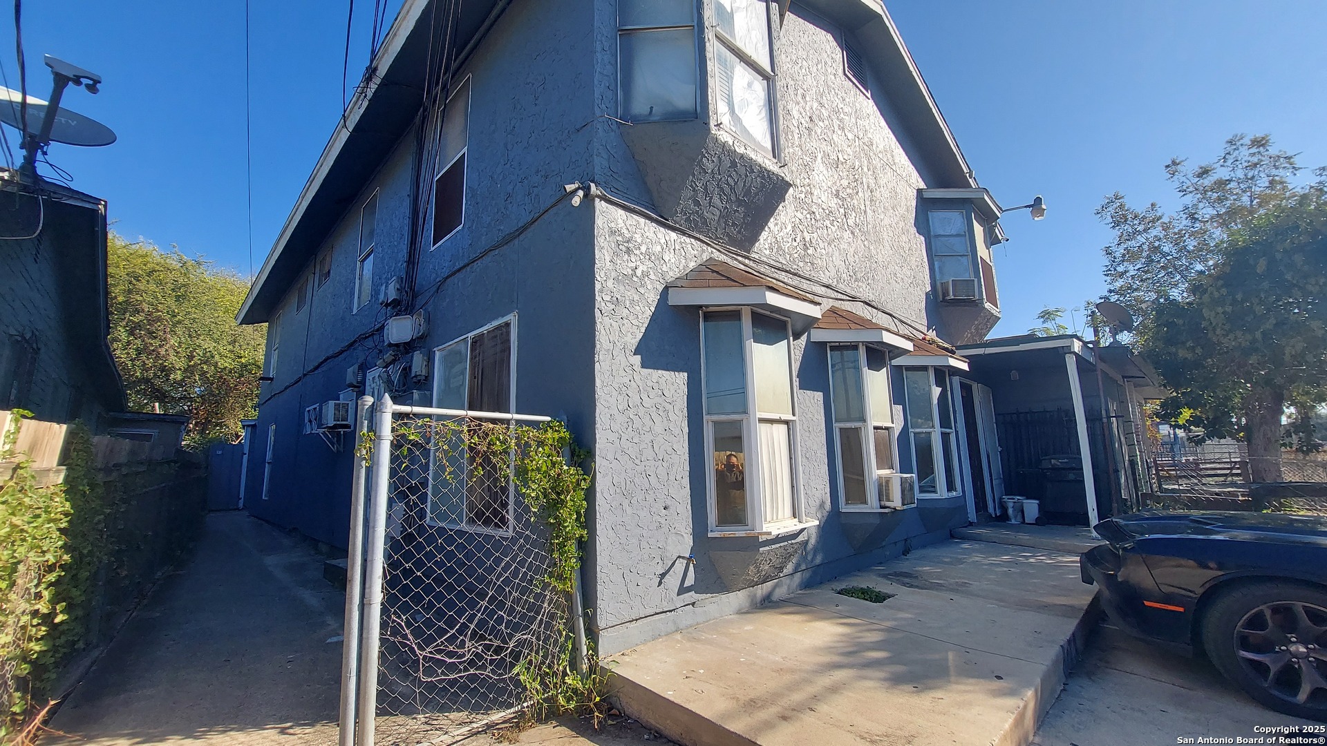 119 Bank, San Antonio, TX 78204 — photo 1