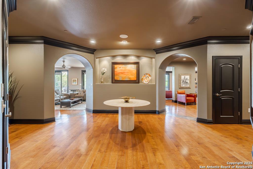 521 Guadalupe Street, Kerrville, TX 78028 — photo 1