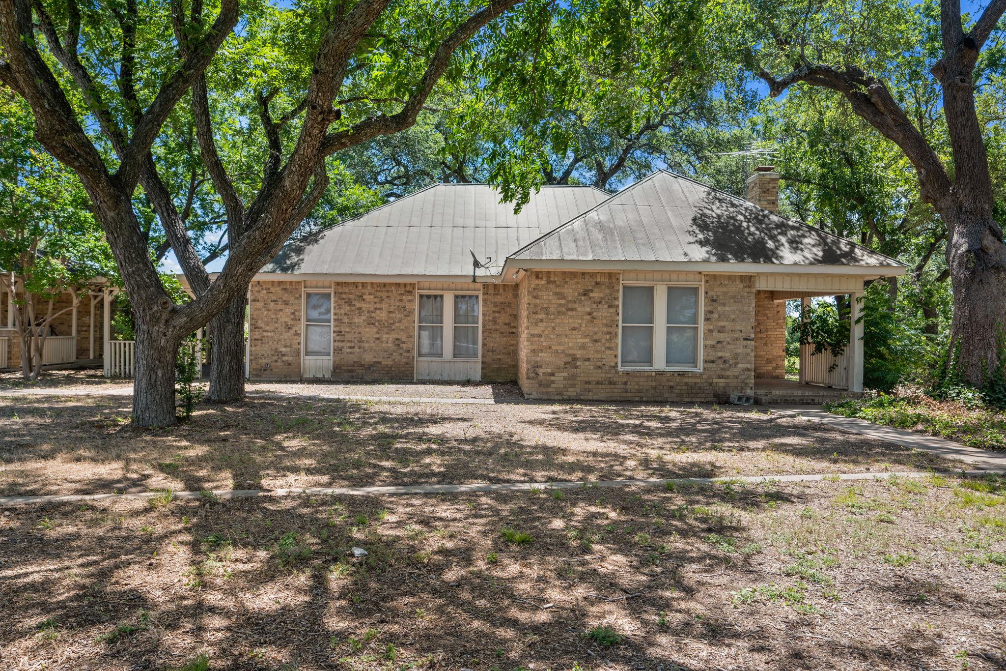 1300 W Tx-29 None, Bertram, TX 78605 — photo 1