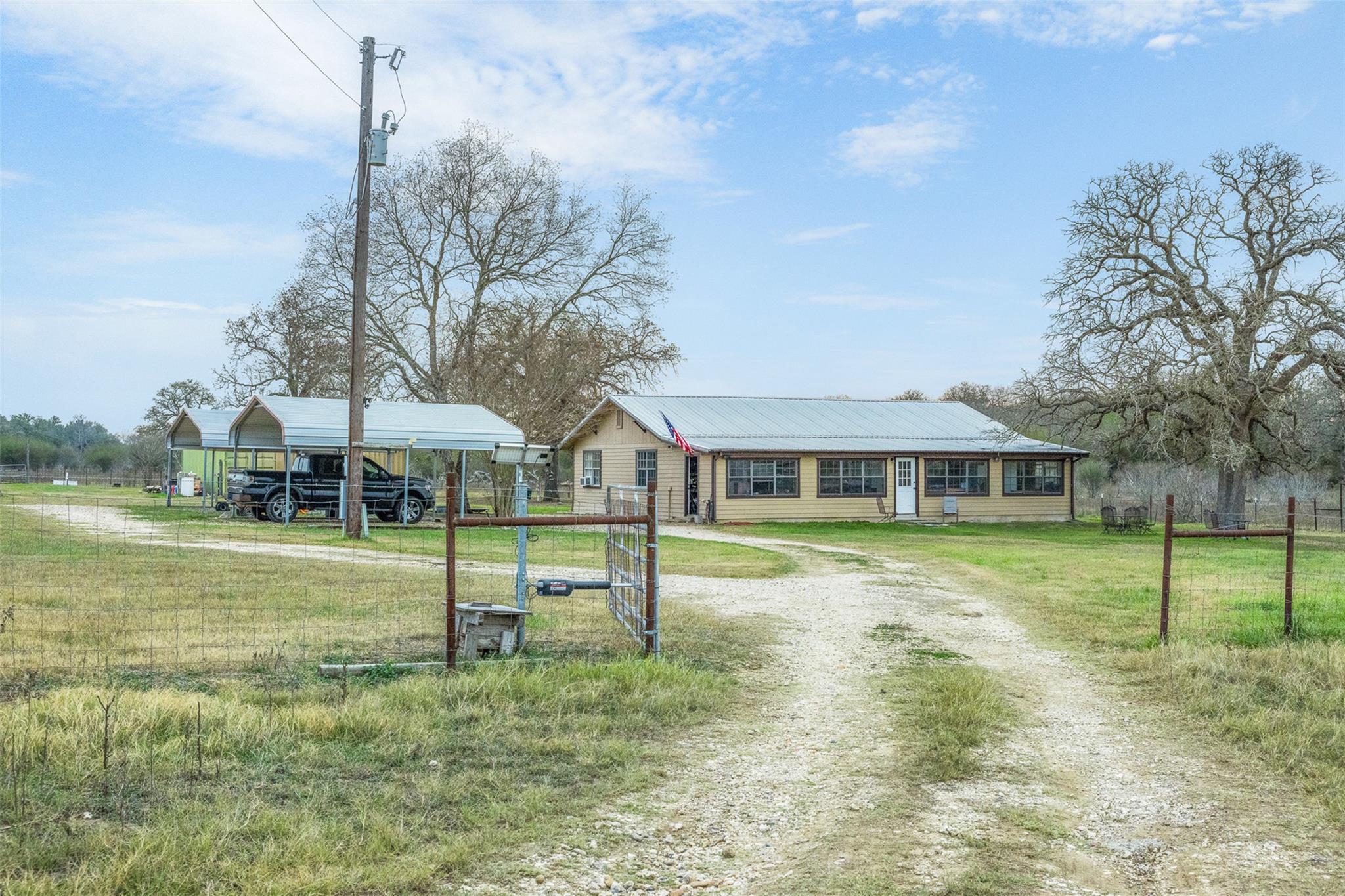 4025  County Road 284 None  #46X, Harwood, TX 78632 — photo 1