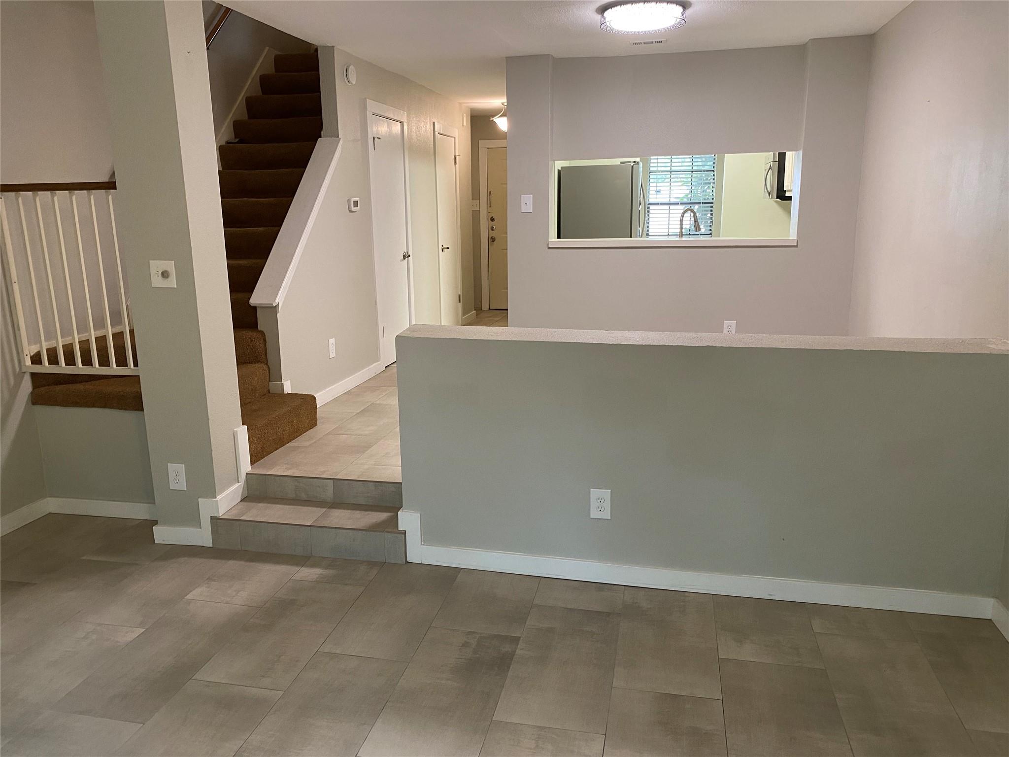 11404  Walnut Ridge Dr  #9, Austin, TX 78753 — photo 1