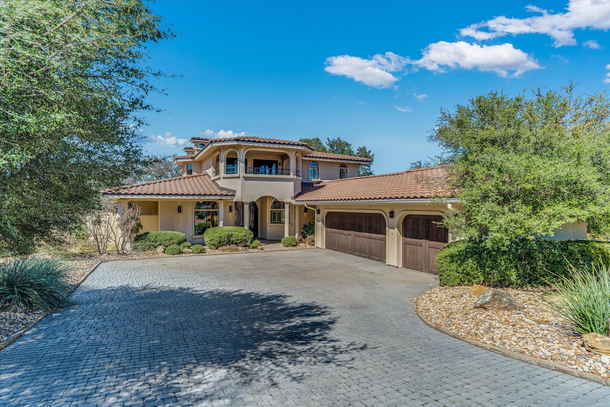 212 Florentine None, Horseshoe Bay, TX 78657 — photo 1