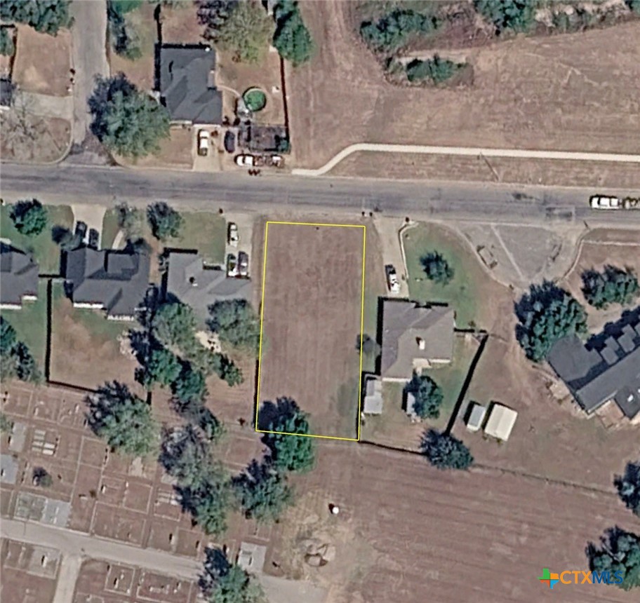 805 E Second Street, Cuero, TX 77954 — photo 1