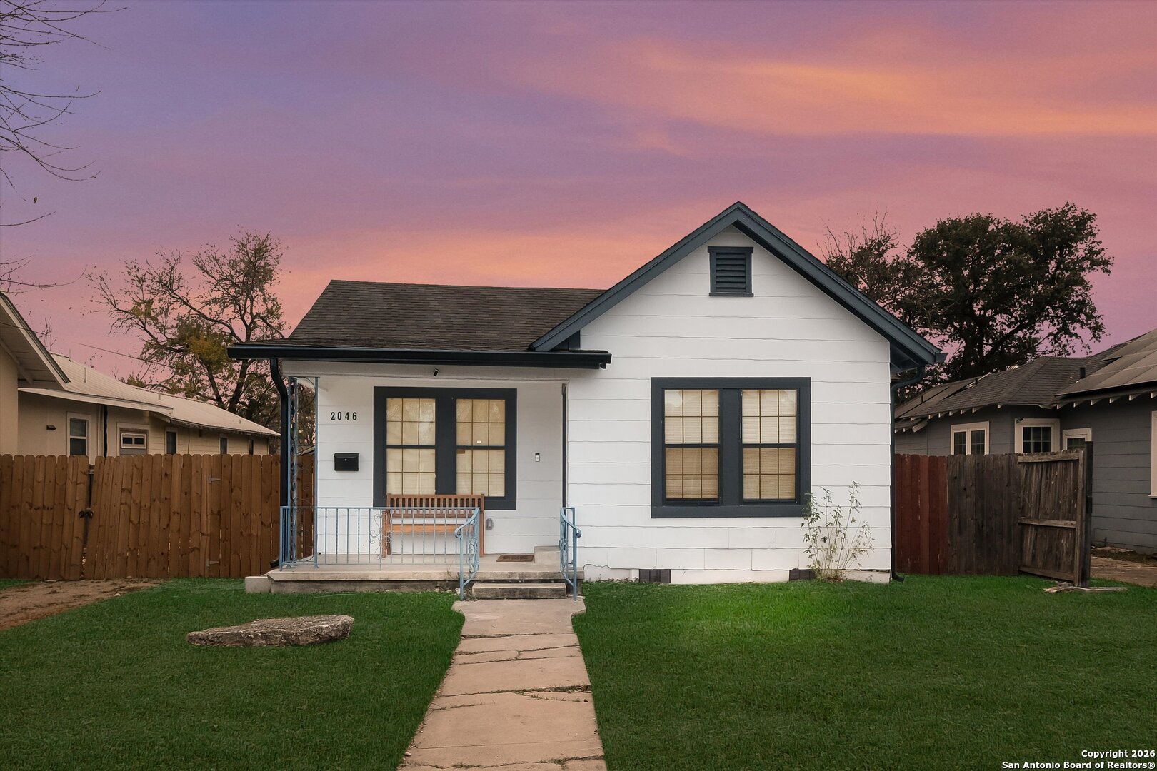 2046 Cincinnati Ave, San Antonio, TX 78228 — photo 1
