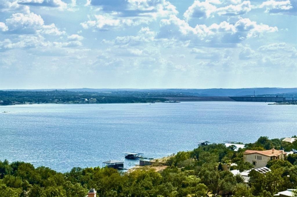 14000 & 14002  Skyline Dr, Austin, TX 78732 — photo 1